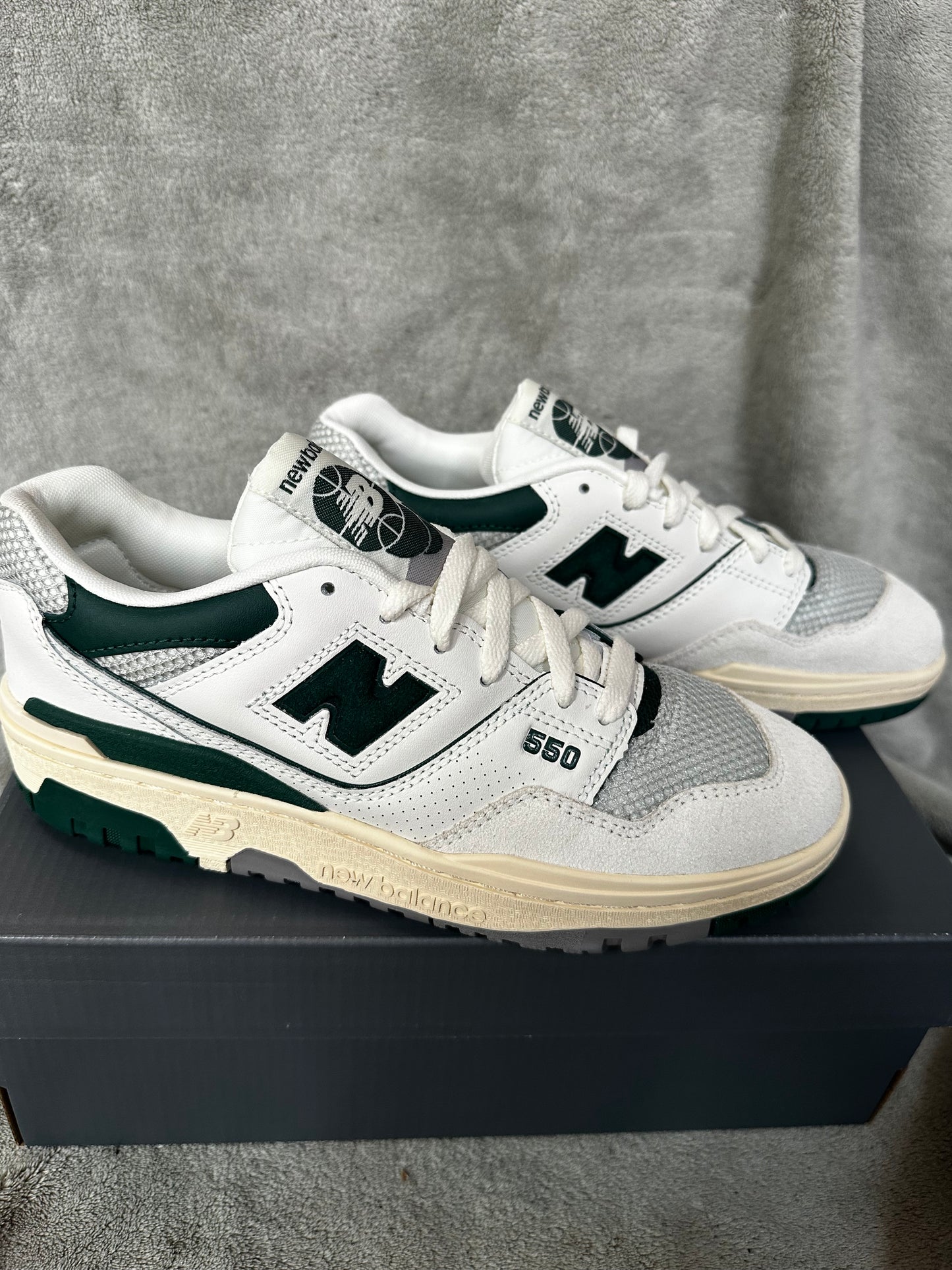 New Balance 550