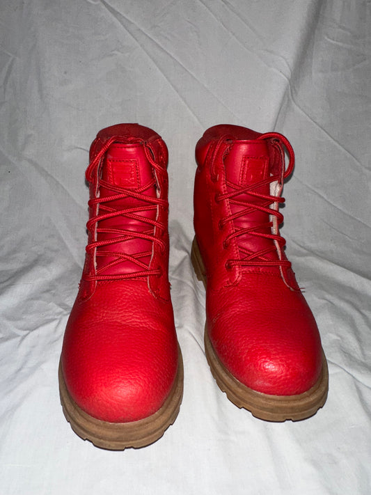 Fila boot